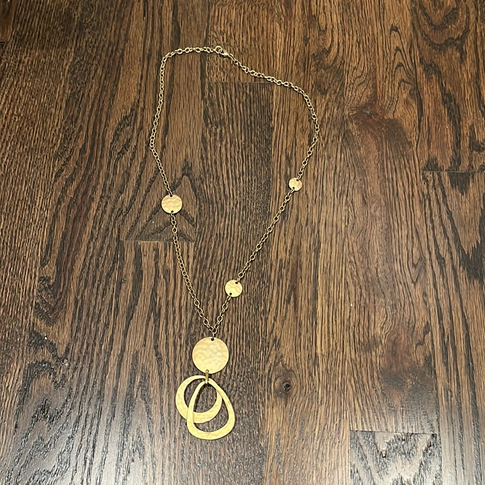 Gold pendant necklaces!